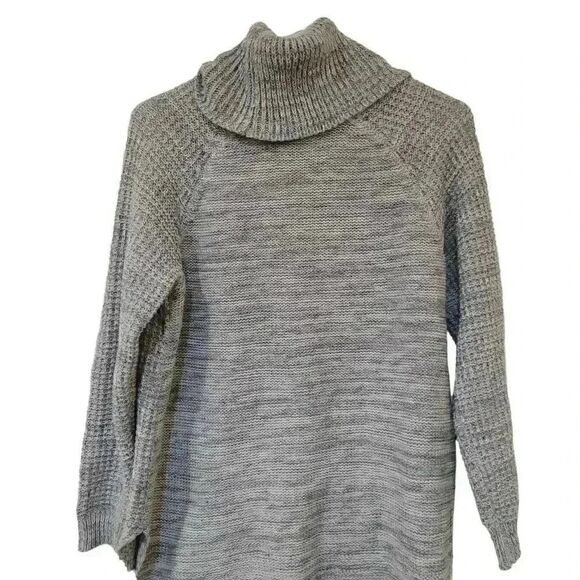 It's Our Time Women's Heather Gray Acrylic/Poly Knit Cowl Neck Sweater - Picture 4 of 9